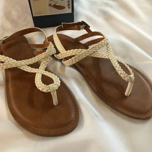 Universal Thread Anabel Sandals
